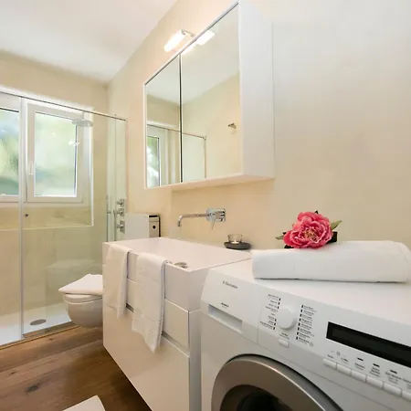 Charm With Balcony And Parking - Happy Apartment Ascona