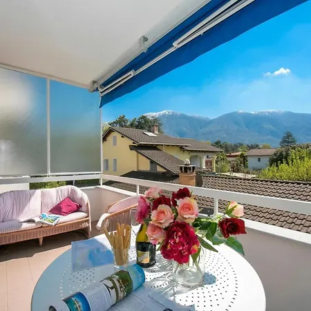 Charm With Balcony And Parking - Happy Apartment *