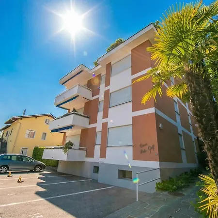 Apartment Charm With Balcony And Parking - Happy *