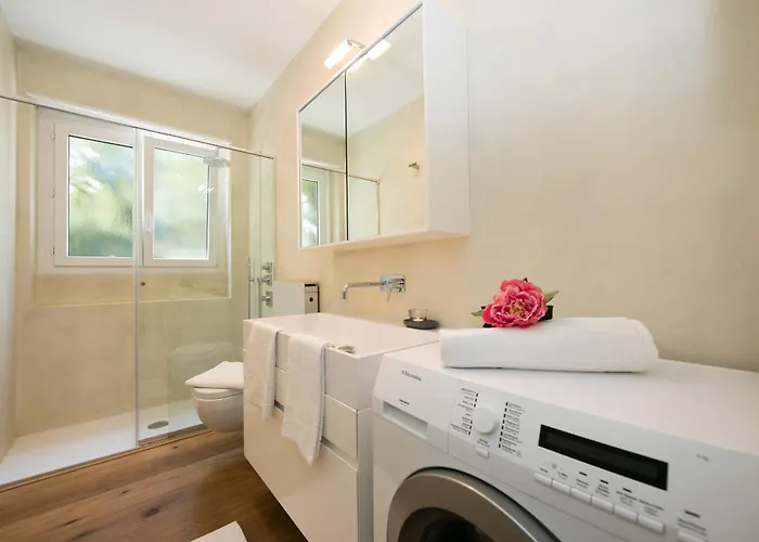 Charm - Happy 아파트 아스꼬나