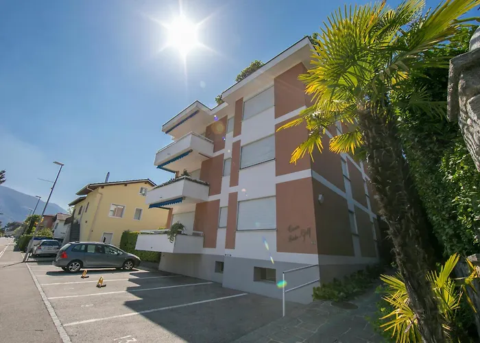 Charm - Happy 아파트